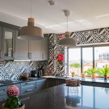 7min From And Se Velha - Ac - Work Desk - Wifi 300mbs * Coimbra